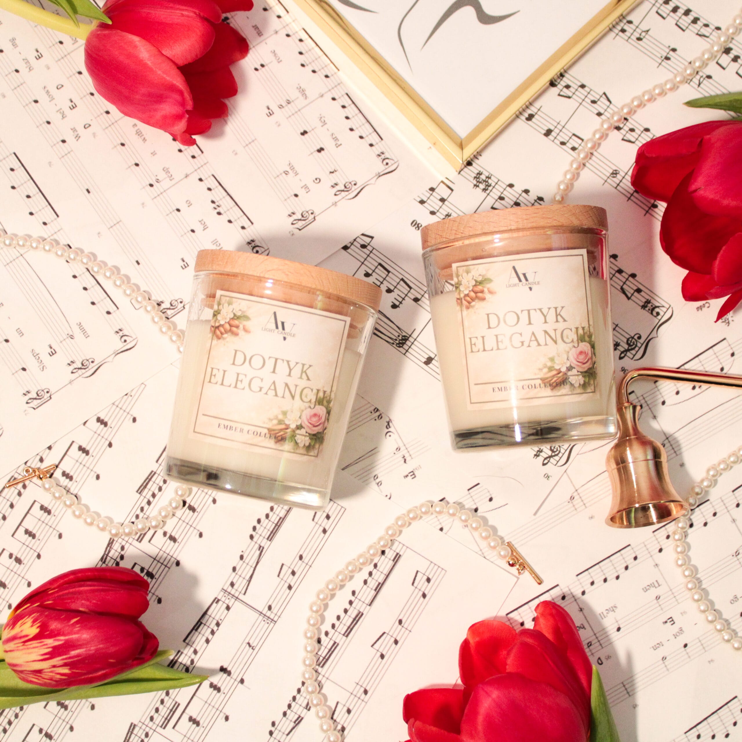 Dwie świece Dotyk Elegancji 130 ml – AV Light Candle, jasne szkło