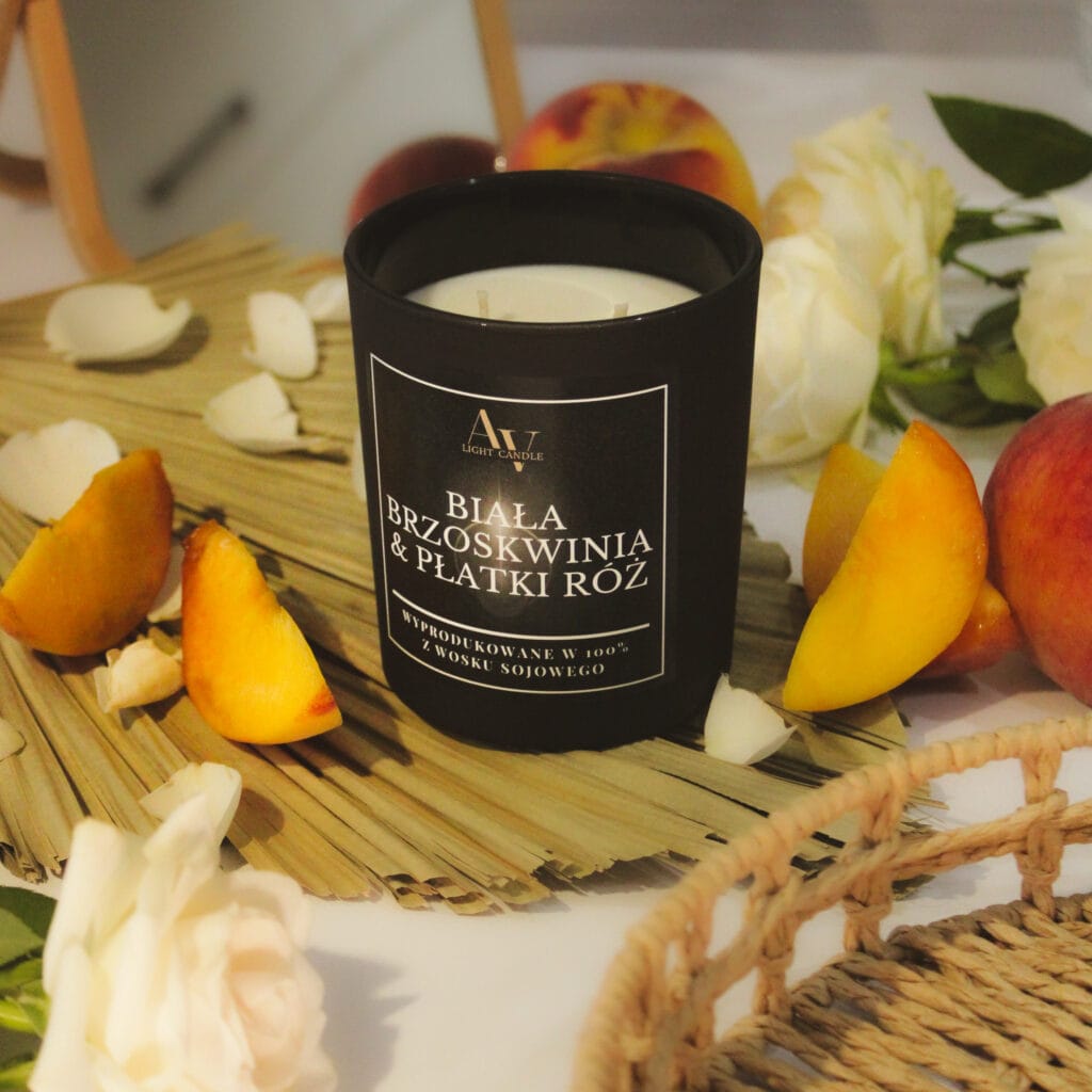 Świeca sojowa AV Light Candle Biała Brzoskwinia i Płatki Róż z kolekcji Lumor 280 ml