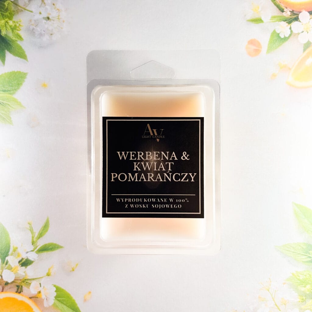 Wosk zapachowy Werbena i Kwiat Pomarańczy łączy świeżą zieloną werbenę z delikatną nutą kwiatu pomarańczy, tworząc lekki i harmonijny aromat do kominka.